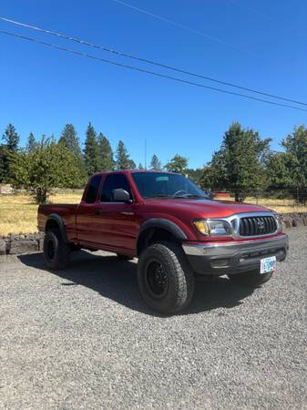 2001 Toyota Tacoma sr5 4x4 - $13,000 (Líbano)63470782872577123