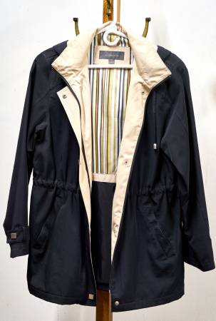 Women's Rain Coat Jacket Parka with hood small by Liz Claiborne 1