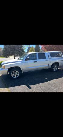 07 Dodge Dakota 4door with matching canopy 1