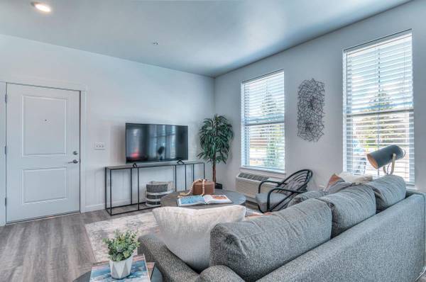 $2,180 / 2br - 953ft2 - 6 weeks free! The perfect blend of Style and Comfort!63839294561793120