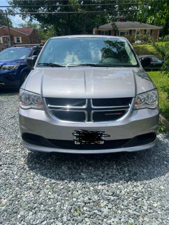 2015 dodge grand caravan - $12,000 (Alexandria VA)636165393300491227
