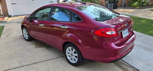FORD FIESTA 82k Miles- NEW INSPECTIONS PERFECT CONDITIONS - $5,950 (Springfield)63439859286403124