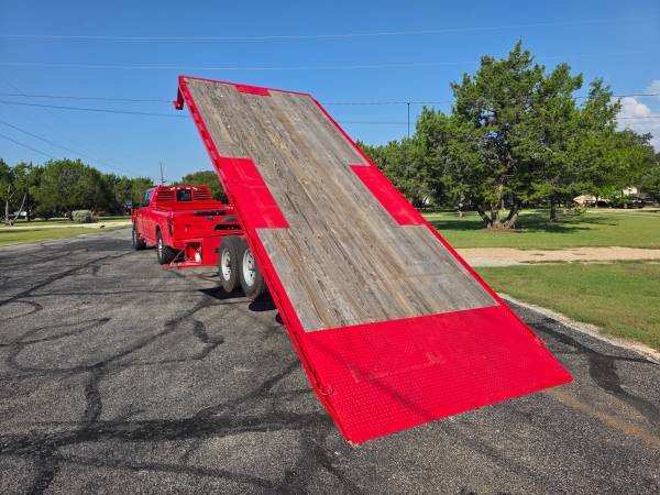 BRAND NEW 22' HYDRAULIC TILT DECK-OVER 1