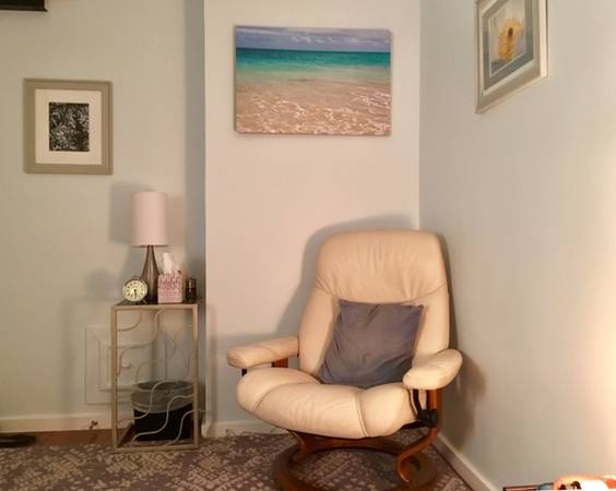 $225 Beautiful Psychotherapy Office with parking (berkeley)63880016862979122