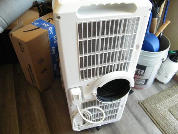 LG Portable Air Conditioner Model LP0814WNR With Window  Vent - $60 (Bellingham)63435861784963124
