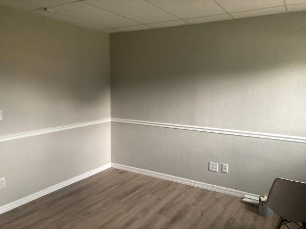 $800 / 266ft2 - OFFICE SPACE AND WAREHOUSE SPACE WITH PARKING (North Fort Myers)64151005905154123