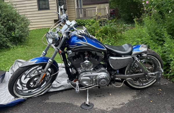 2004 Harley Davidson Sportster 1200 Custom, 10k miles