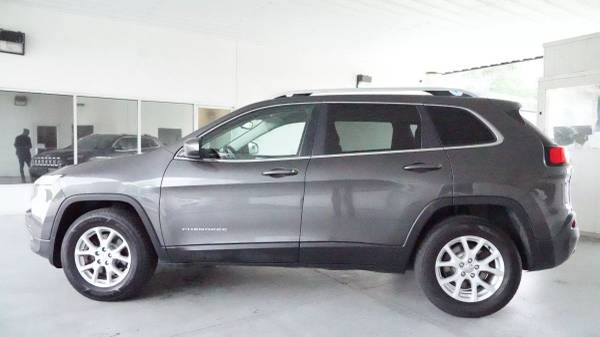 2015 Jeep Cherokee - ¡Financiamiento interno disponible! - $8450.0063620718076035124