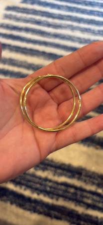 Mejuri Oversized Hoops 1