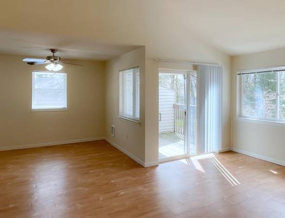 $1,649 / 2br - Energy Efficient Heat - Ceiling Fans - Linen Closets for Extra Space (Beaverton / Aloha)63831398060803123
