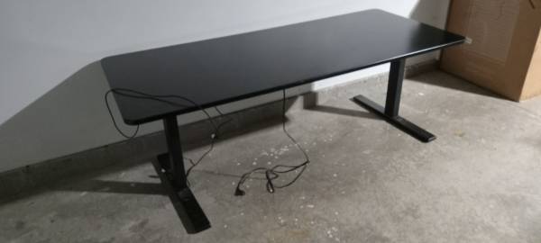 Sit/Stand Desk (electric) 1