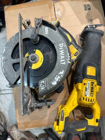 Dewalt 60 v circular saw and sawzall 1