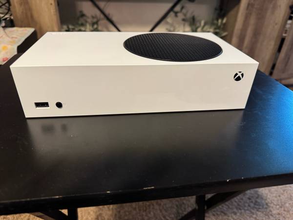 Xbox series s (local pickup) 1
