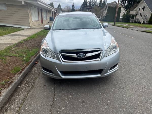 2012 Subaru Legacy 2.5i premium - $11,80063617358345219122