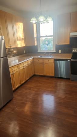 $2,950 / 2br - 1100ft2 - NEW APPLIANCES*DISHWASHER*SPACIOUS*SUNNY& BRIGHT*PET OK*CLOSE TO ALL** (NEW ROCHELLE)63816602638211123