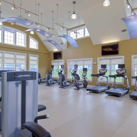 $2,673 / 2br - 1196ft2 - Quartz counters, Must see Affordable units, Wood laminate floor (Cohasset)63828406621827122