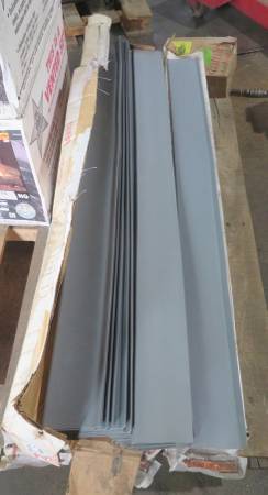 Baseboard Gray Flexco Molded 4" x 48" Vinyl Cove Base New OS 1