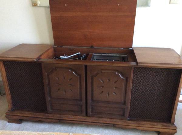 Sears Silvertone Solid Wood Stereo Console 1