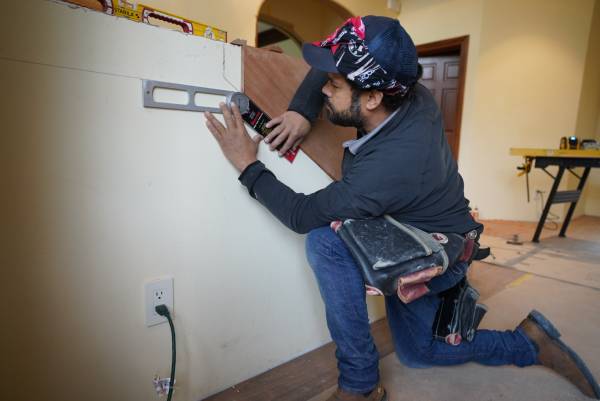 **HANDYMAN=CONTRACTOR** 1