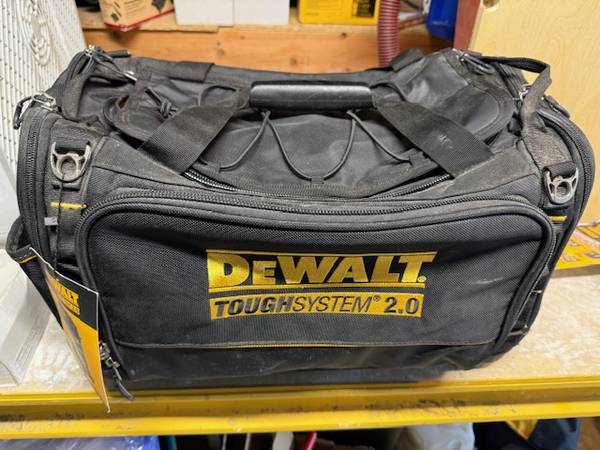 DEWALT TOOL BAG 1