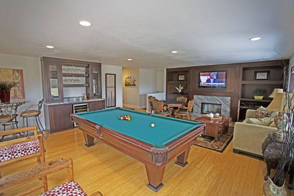 $2,250 / 5br - 3000ft2 - LUXURY 4 PLUS BR/3 1/2BA RENO HOME  GREAT VIEW POOL TABLE GAME ROOM! (RENO)63682255305601123