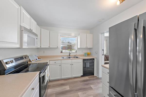$399,999 / 3br - 1368ft2 - ¡Recién listado! Encantadora casa en Stuart (Stuart)63799984221825123
