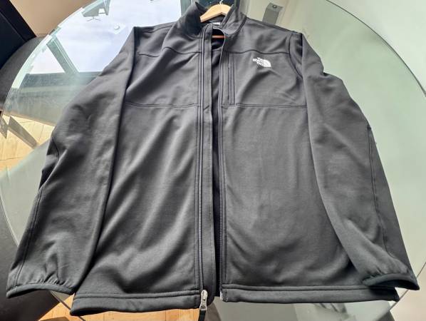 Chaqueta de otoño North Face - Negra 2XL - $40 (Nueva York)63471463056513120