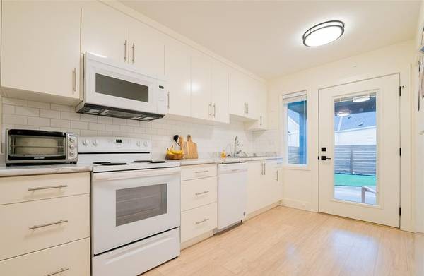 599B Lance Place 2