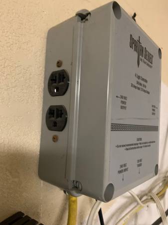 4 and 8 lights controller 1