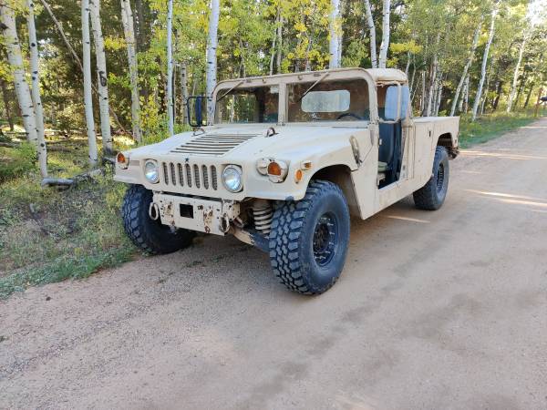 AM General Humvee 1