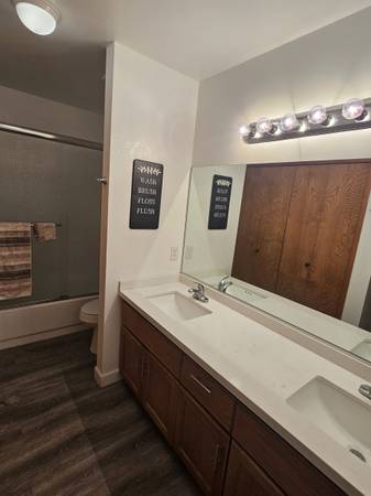 $1,200 / 1br - 900ft2 - Quiet cozy condo (Lake Havasu City)63618564046211124