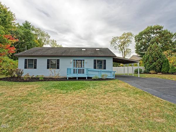 15 Columbia Avenue, Queensbury, NY
$800 15 Columbia Avenue, Queensbury, NY
$800