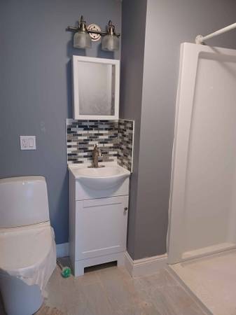$950 / 5br - 1300ft2 - Furnished room with easy access to everything (Woburn)63996834090883123
