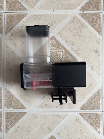 Two Port Programable Timer and Automatic Feeder 1
