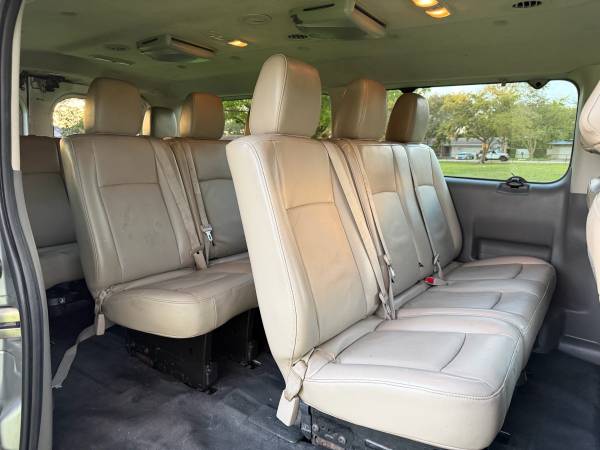 2014 Nissan NV 3500HD Van - Photo 13