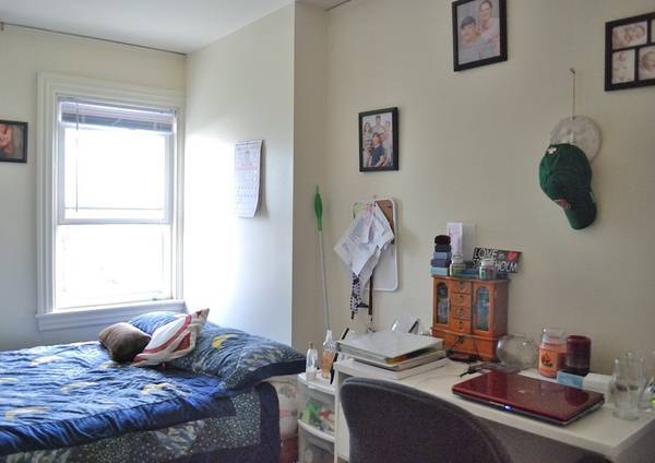 $830 Room Available In A Spacious, Sunny Apartment, Watertown (Watertown)63817540116609123
