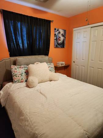 Habitación en alquiler por $700 Laughlin (Billbray Square)63799544949377121