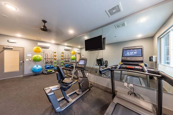 $979 / 1br - 510ft2 - Washer/Dryer, Library, Efficient Appliances (301 Gentry Dr, Reno, NV)63992637062019122