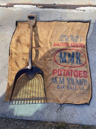 Antique Potato Scoop – Shovel / Primitive Farm Tool 1