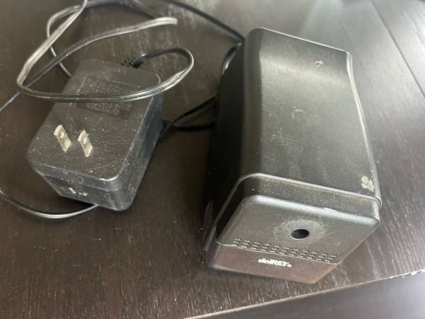 Electric pencil sharpener needs love 1