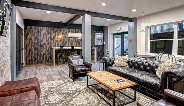 $1,890 / 1br - 575ft2 - EXTRA STORAGE AVAILABLE, PACKAGE RECEIVING, LUSH GREEN SPACES (Ballard)63688369738371121