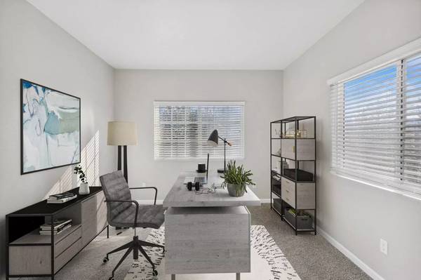 $1,769 / 2br - 1035ft2 - If you commute, you'll want to check us out! Near public transport (Sparks)63682219446531120