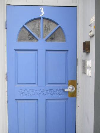 $2,000 / 2br - NEW PRICE-Two Bedroom IN Downtown Northampton! (Market Street Northampton MA)64017045714563121