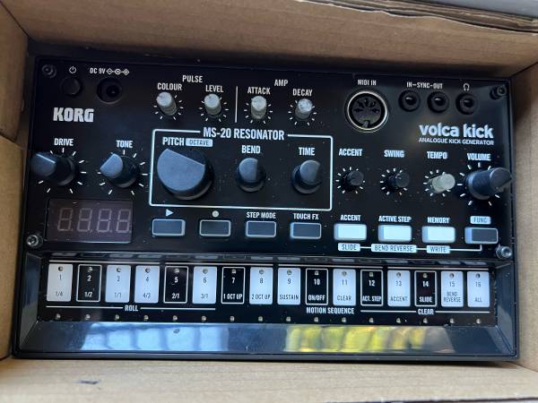 Korg Volca Kick Analog Generator MS-20 Resonator w/ 16-step