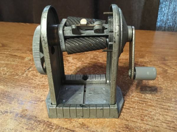 APSCO MANUAL PENCIL SHARPENER 6 HOLE STANDARD 1