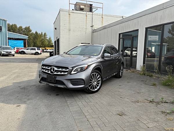 1 2018 Mercedes GLA 250 4Matic 1