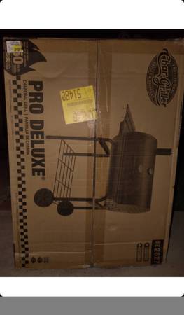 Char Griller pro deluxe smoker 1