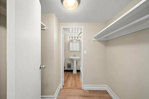 $1,100 / 388ft2 - ¡Estudio adorable en South Park Blocks! ¡Oferta especial de $250 de descuento!63831682625283122