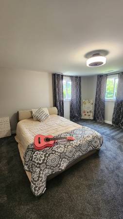 $2150.00 / 3br - 2300ft2 - Lake living at it's best!63937877480066121
