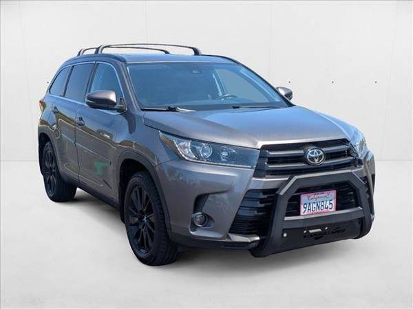 2019 Toyota Highlander SE SUV - $24,802 (Llame al *(949) 468-5332* para confirmar disponibilidad al instante)63436935657475122